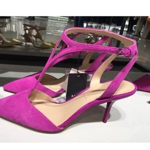 ZARA MID HEEL LEATHER SHOE WITH STRAP SIZE 6